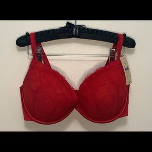 NWT Cacique Bold Lace Plunge Bra